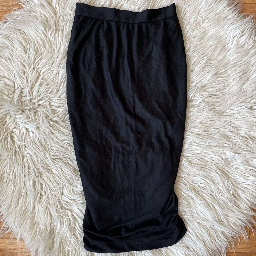 Moschino Cheap and Chic Black Virgin Wool Blend Ruffle Back Pencil Skirt EUC 4